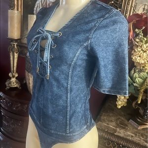 🌺♥️🌺 Material Girl body blue denim, stretchy.